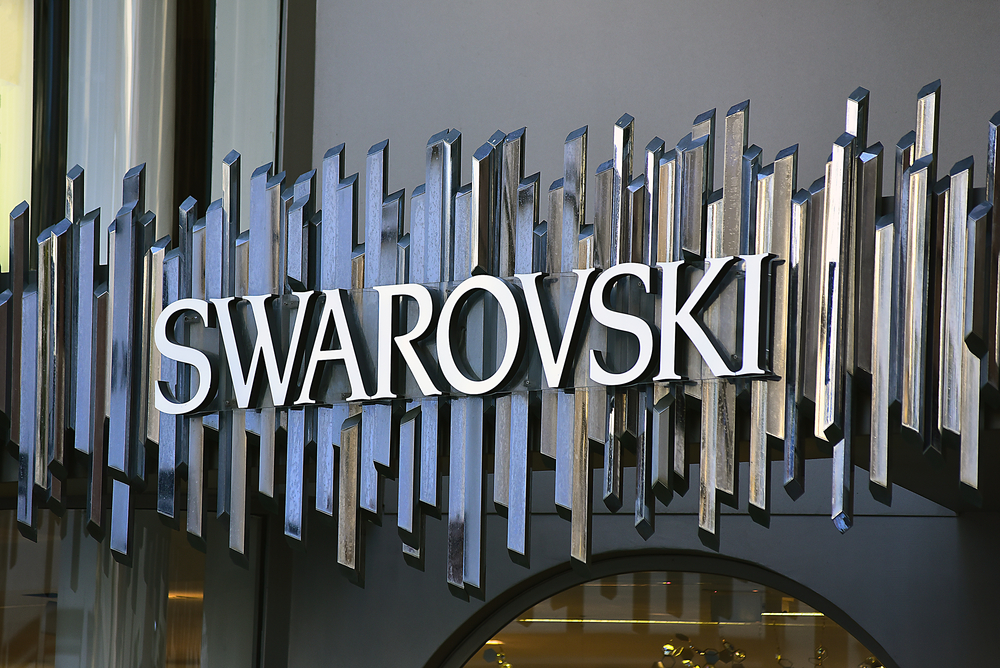 Swarovski покидает Россию